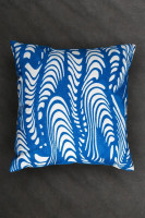 Подушка с вышивкой синяя Иллюзия 50х50 см