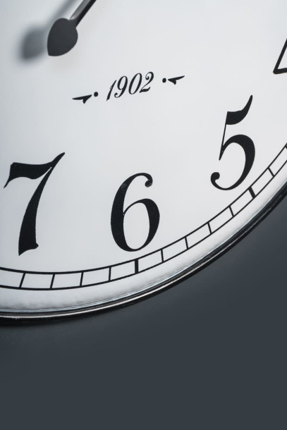 Часы металлические "1902" диам. 93 см